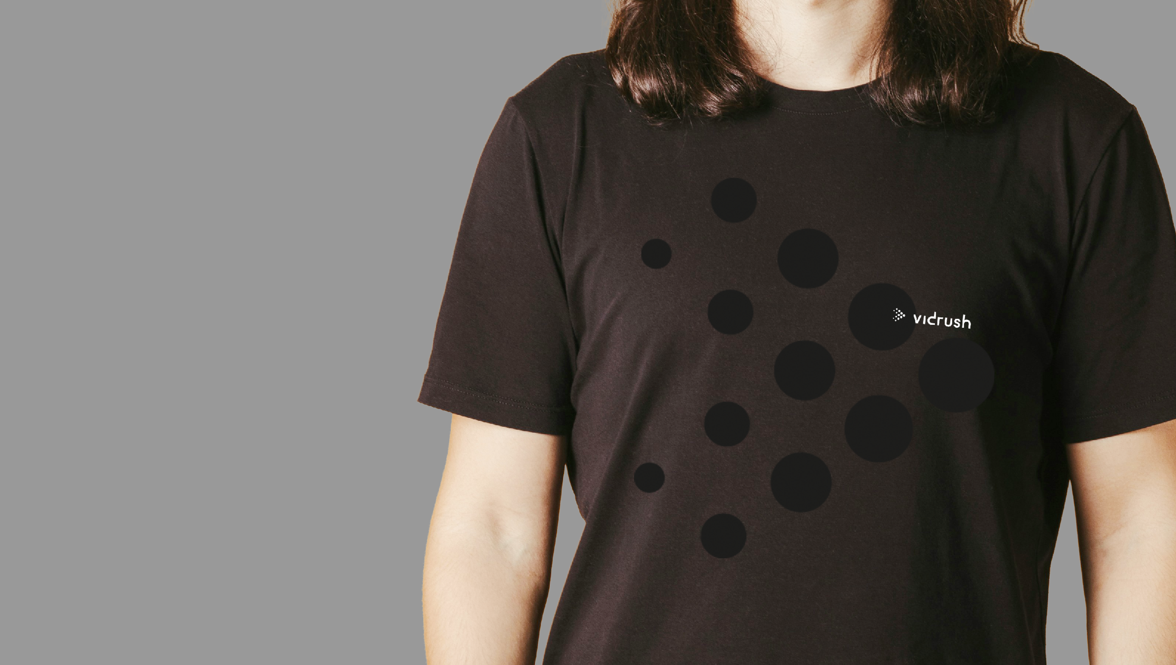 Black tee with tonal dot print